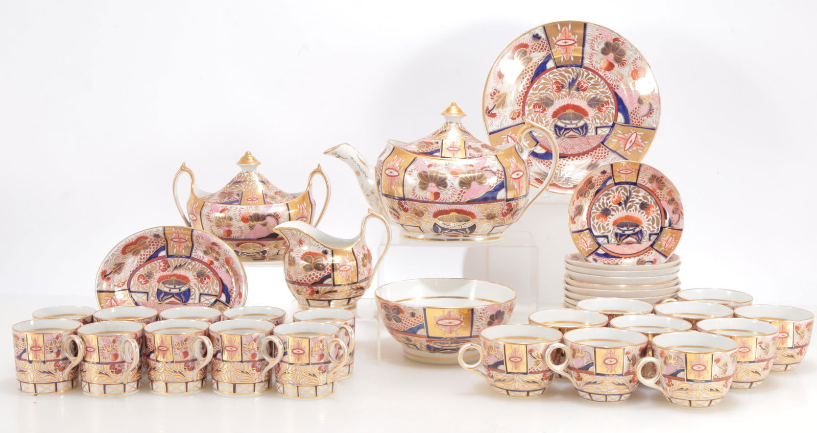 Group of Imari Parcel Gilt Porcelain (1 of 10)