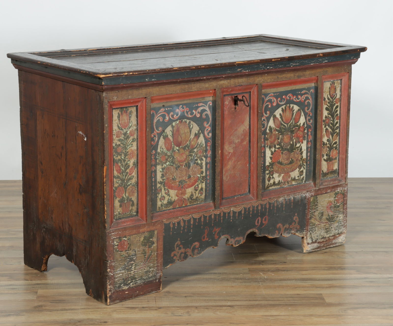 Tyrolean Polychrome Pine Blanket Chest (1 of 10)