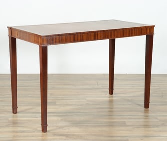 Classical Style Mahogany Writing Desk