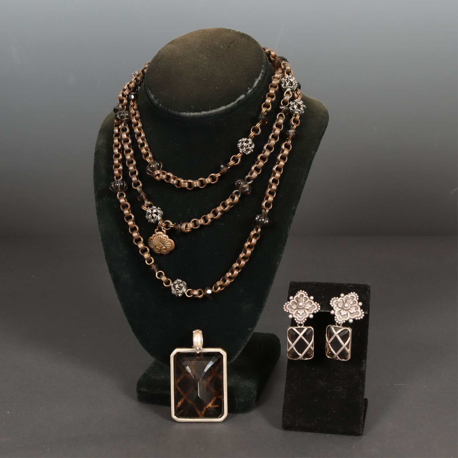 Stephen Dweck Necklace and Earrings: Vintage Stephen Dweck rolo chain and bead necklace, together with a pair on smoky quartz earrings and matching pendant. Chain 24" long Property from the estate of Mary C. Bailey.