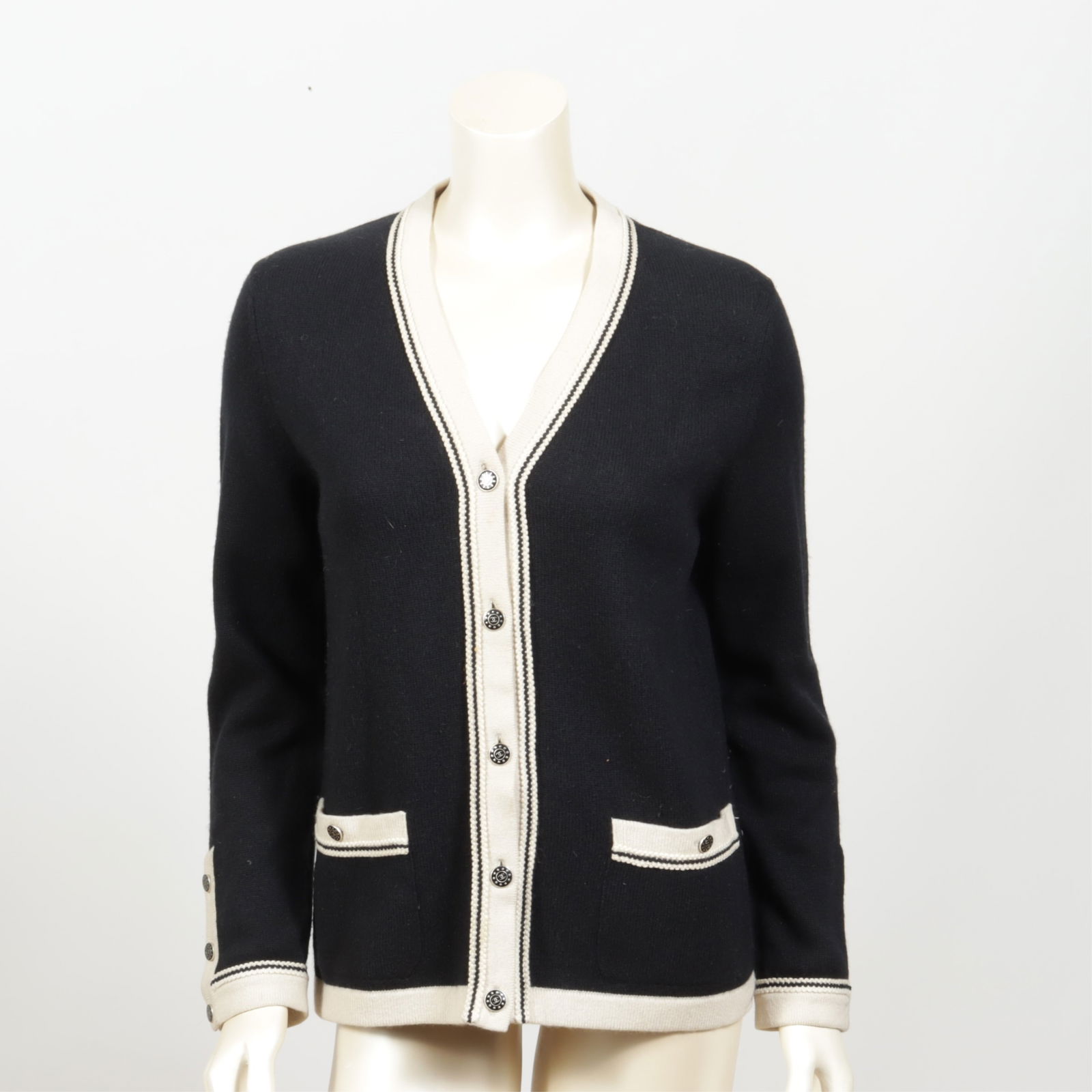 Chanel Black Cashmere Cardigan (1 of 5)