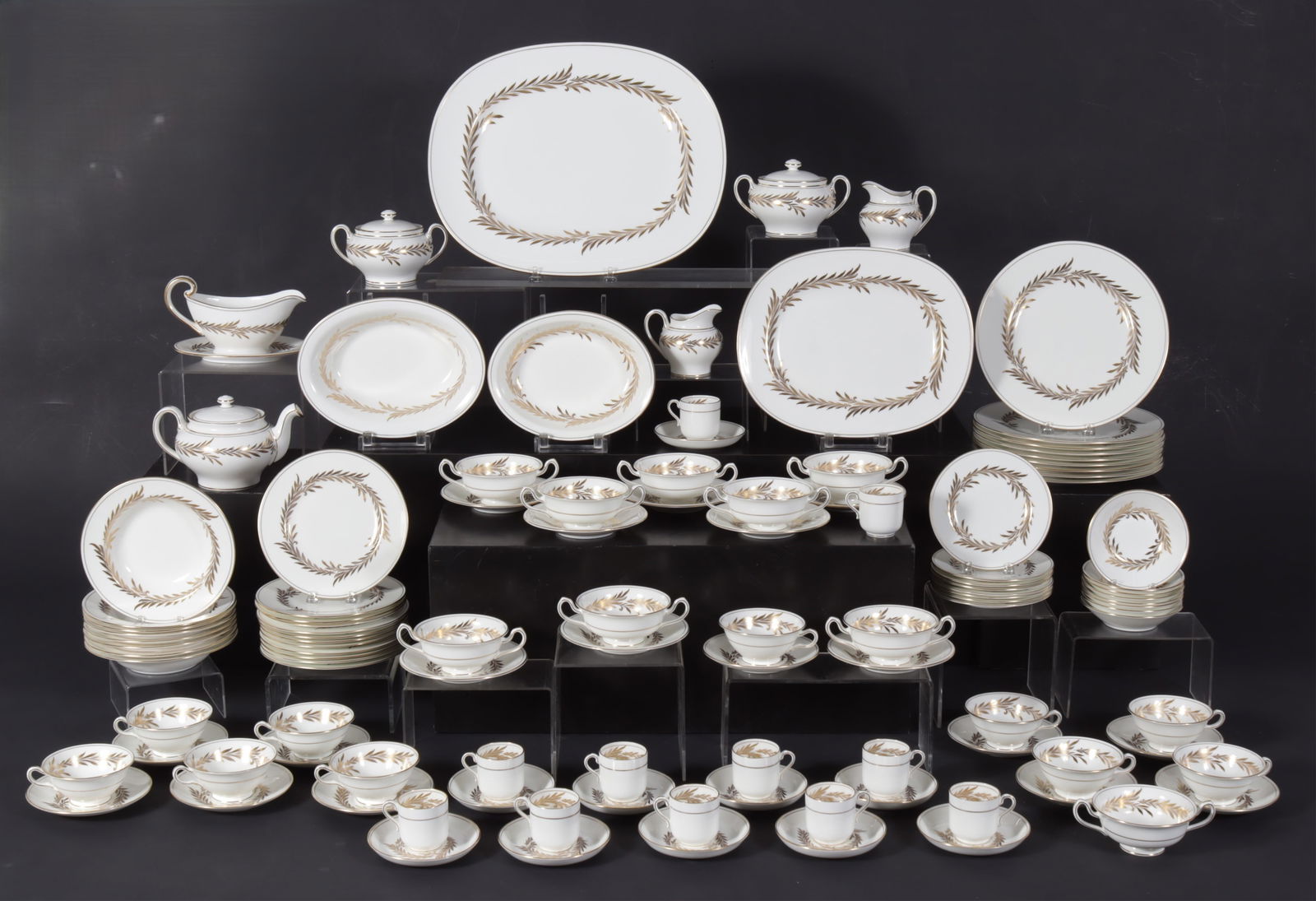 119 pcs. Minton Malta English Bone Service: 119 pieces of Minton Malta English bone china dinnerware service, includes 14 tea saucers, 10 teacups, 9 dinner plates, 12 salad plates, 7 soup saucers, 9 soup cups, 9 bread plates, 1 gravy boat, 1 sm