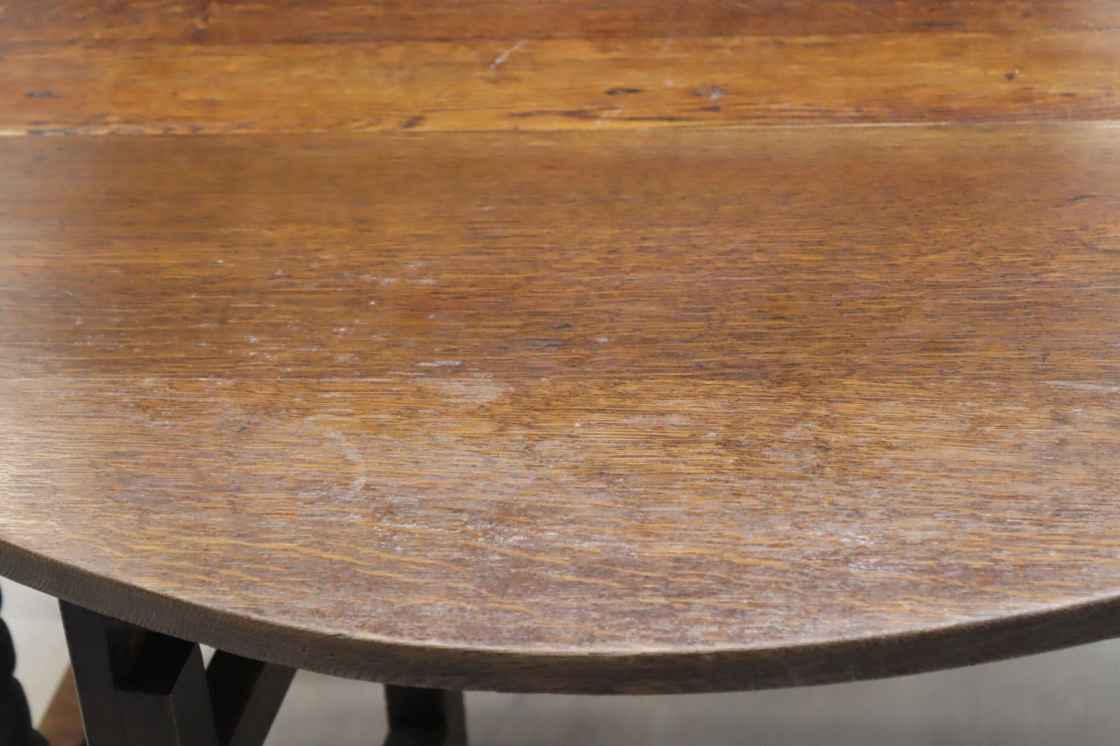 English Oak Gate Leg Drop-Leaf Table - 9