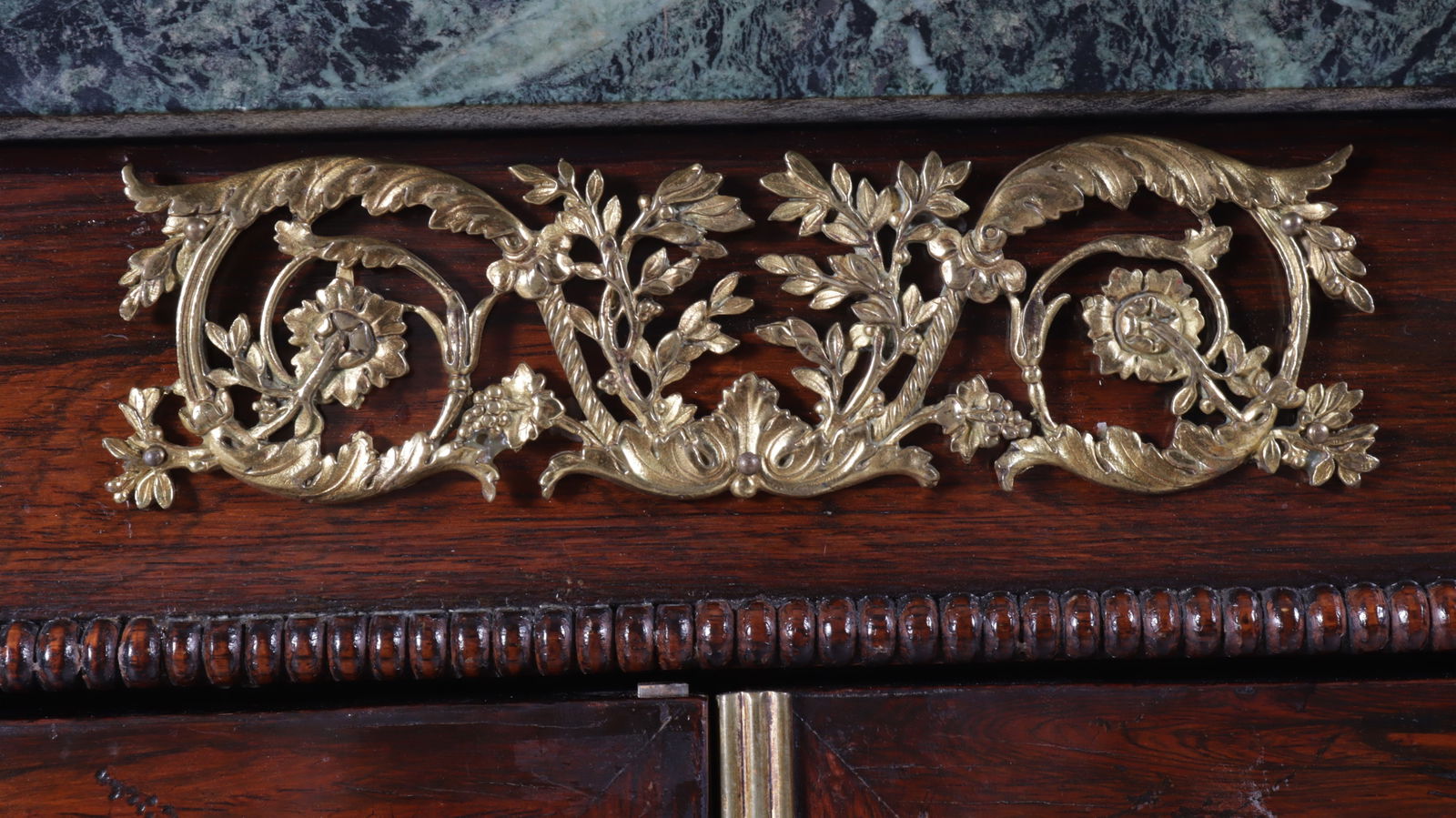 19th C. Regency Rosewood Sideboard - 8