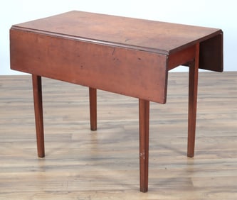 American Federal Mahogany Dropleaf Table