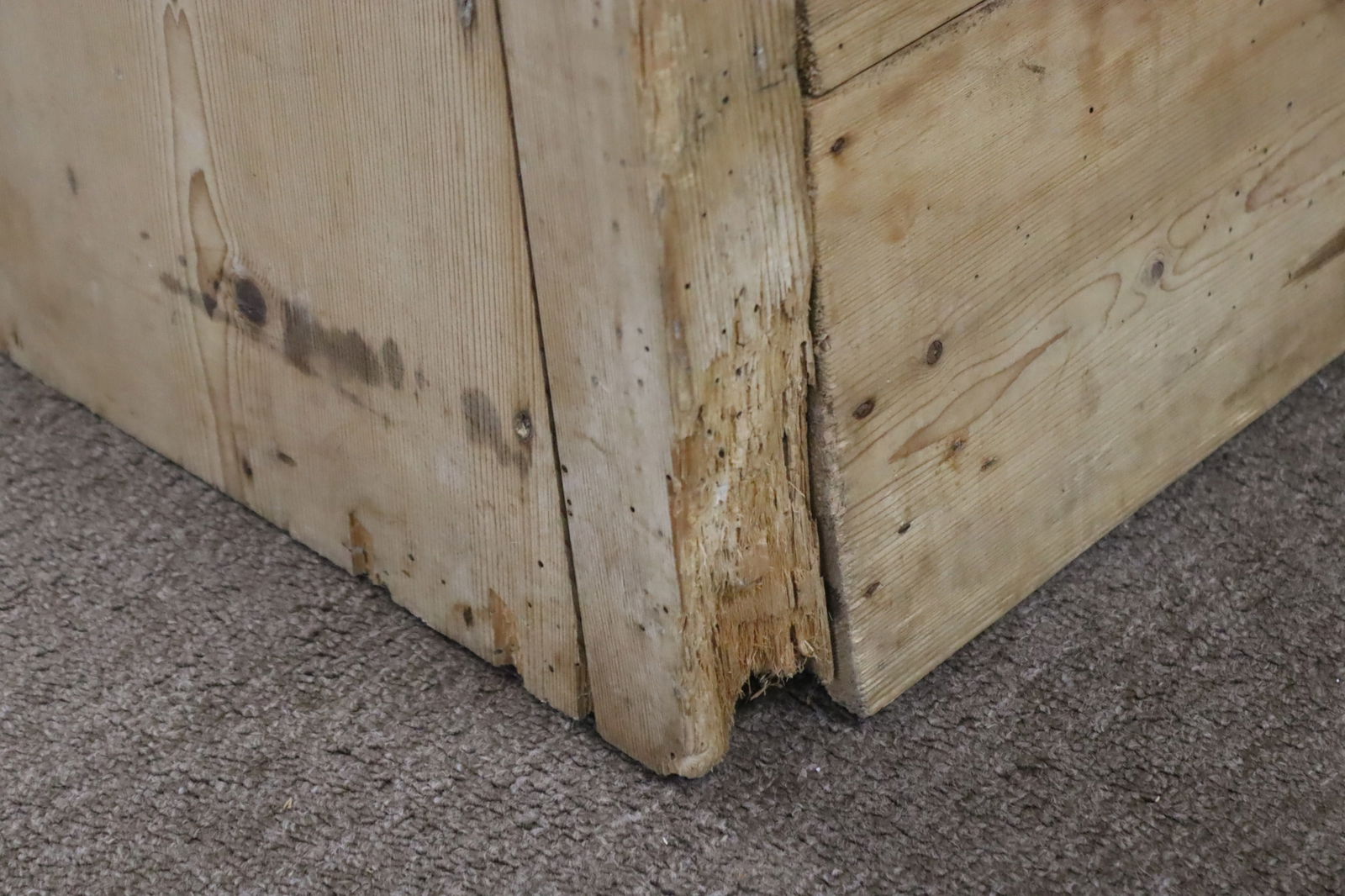 Knotty Pine Dropleaf Work Bench - 7