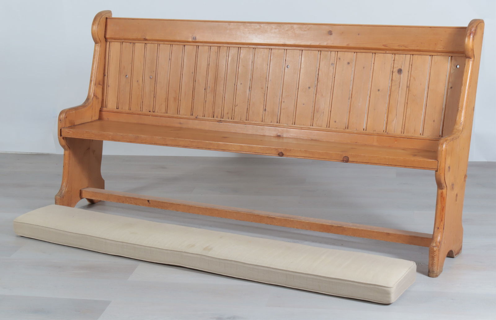 Country Pine Hall Settle - 3