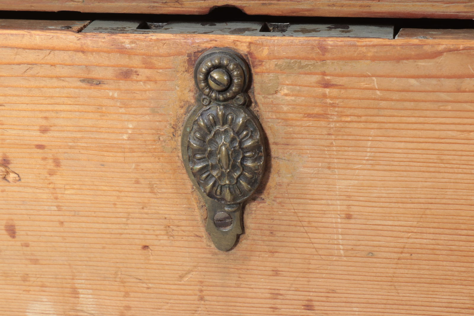 Country Pine Captain's Chest - 8