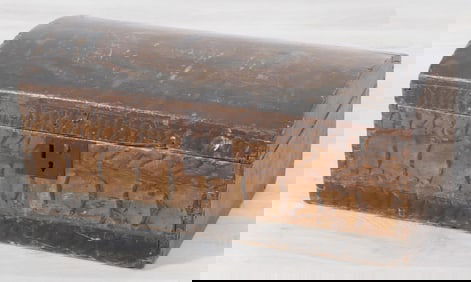 Grain Painted Dome Top Box