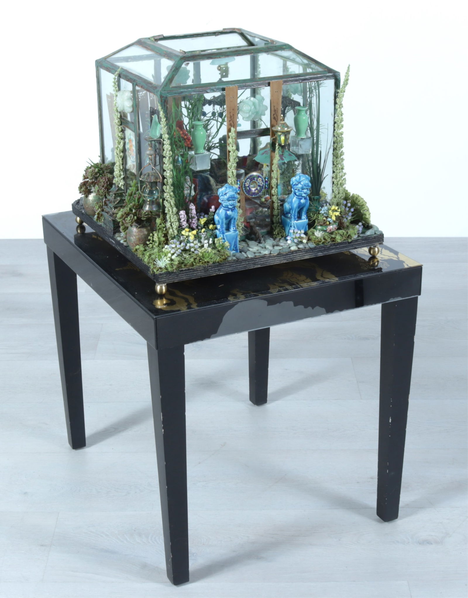 Chinoiserie Diorama Terrarium: Chinoiserie Diorama Terrarium on Maitland Smith Stand Dimensions: 33 H x 22 W x 18.75 D
