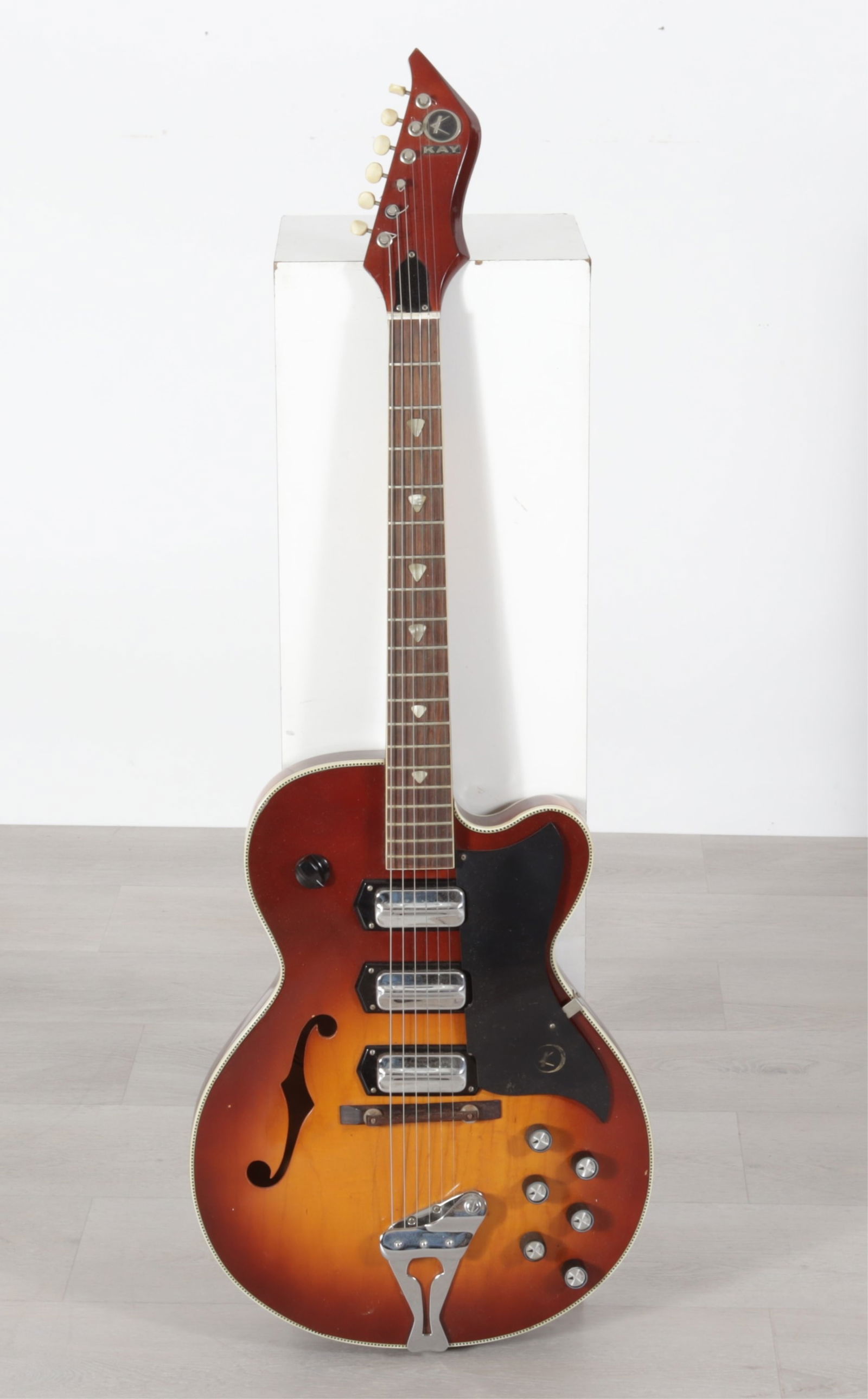 Kay Swingmaster Electric Guitar K673 (1 of 9)