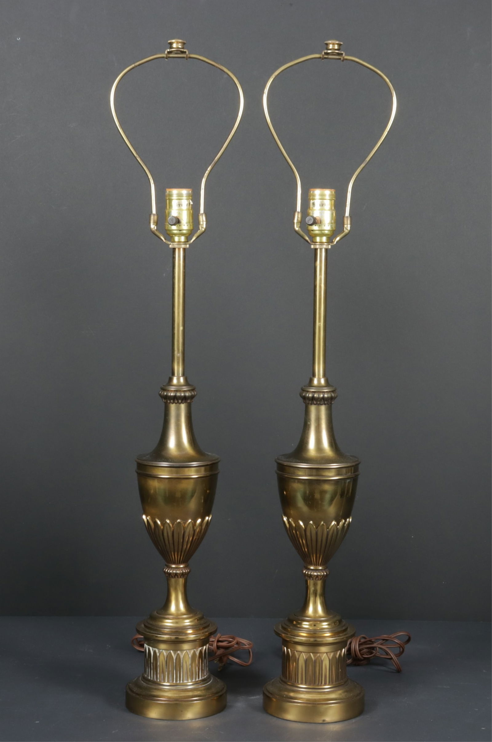 Pair of Stiffel Hollywood Regency Style Lamps (1 of 4)