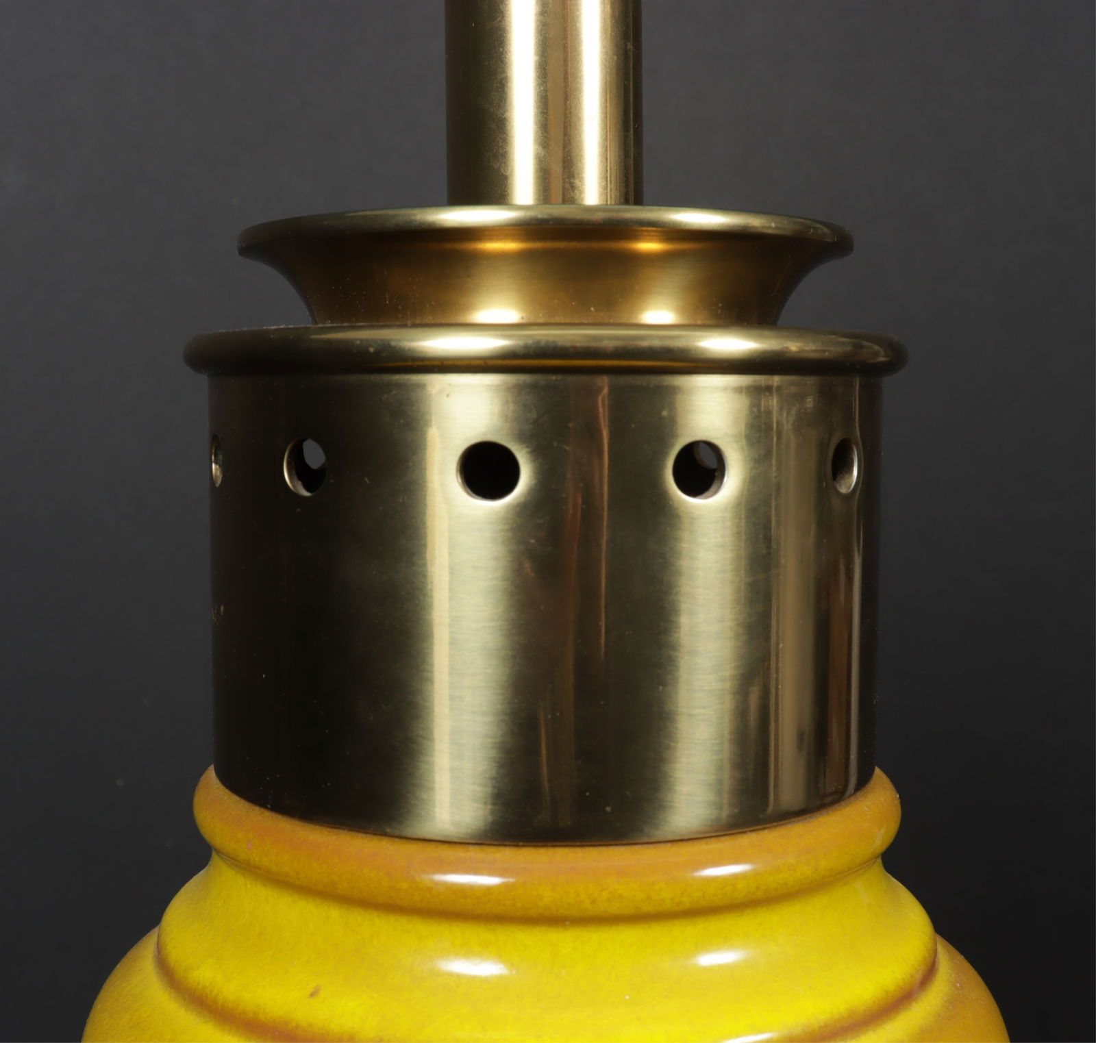 Stiffel Mid-Century Bubble Ceramic Table Lamp - 4