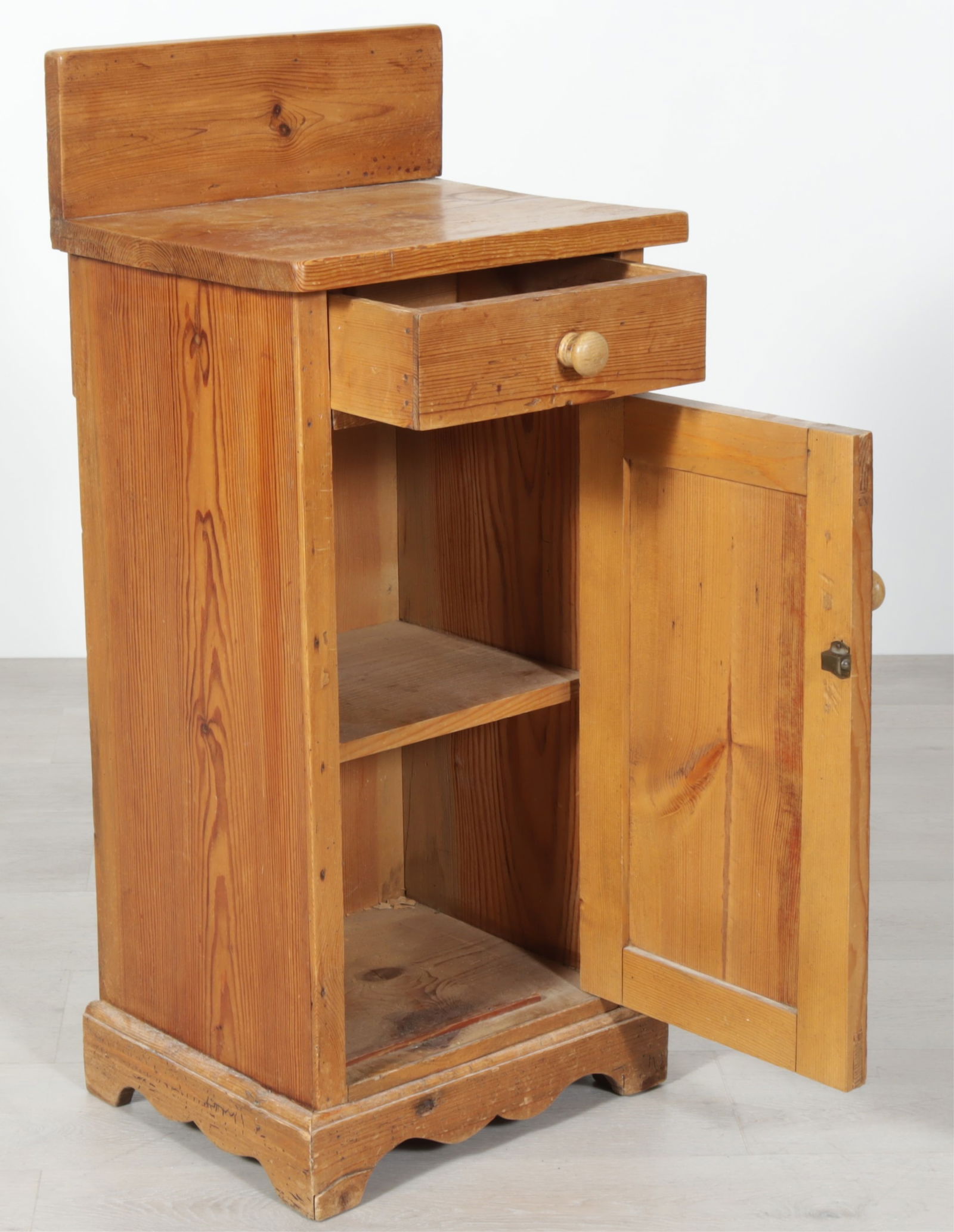 Country Pine Bedside Cabinet - 3