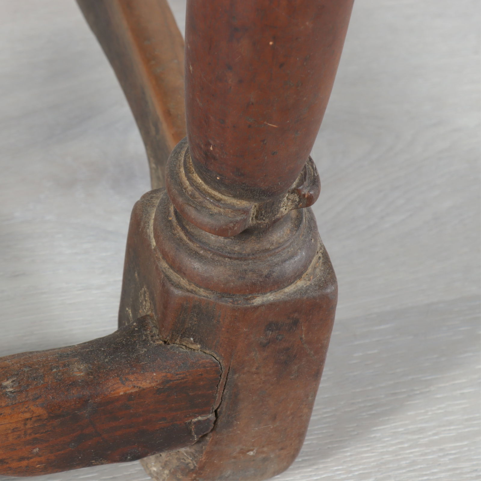 Spanish Baroque Walnut Side Table - 7