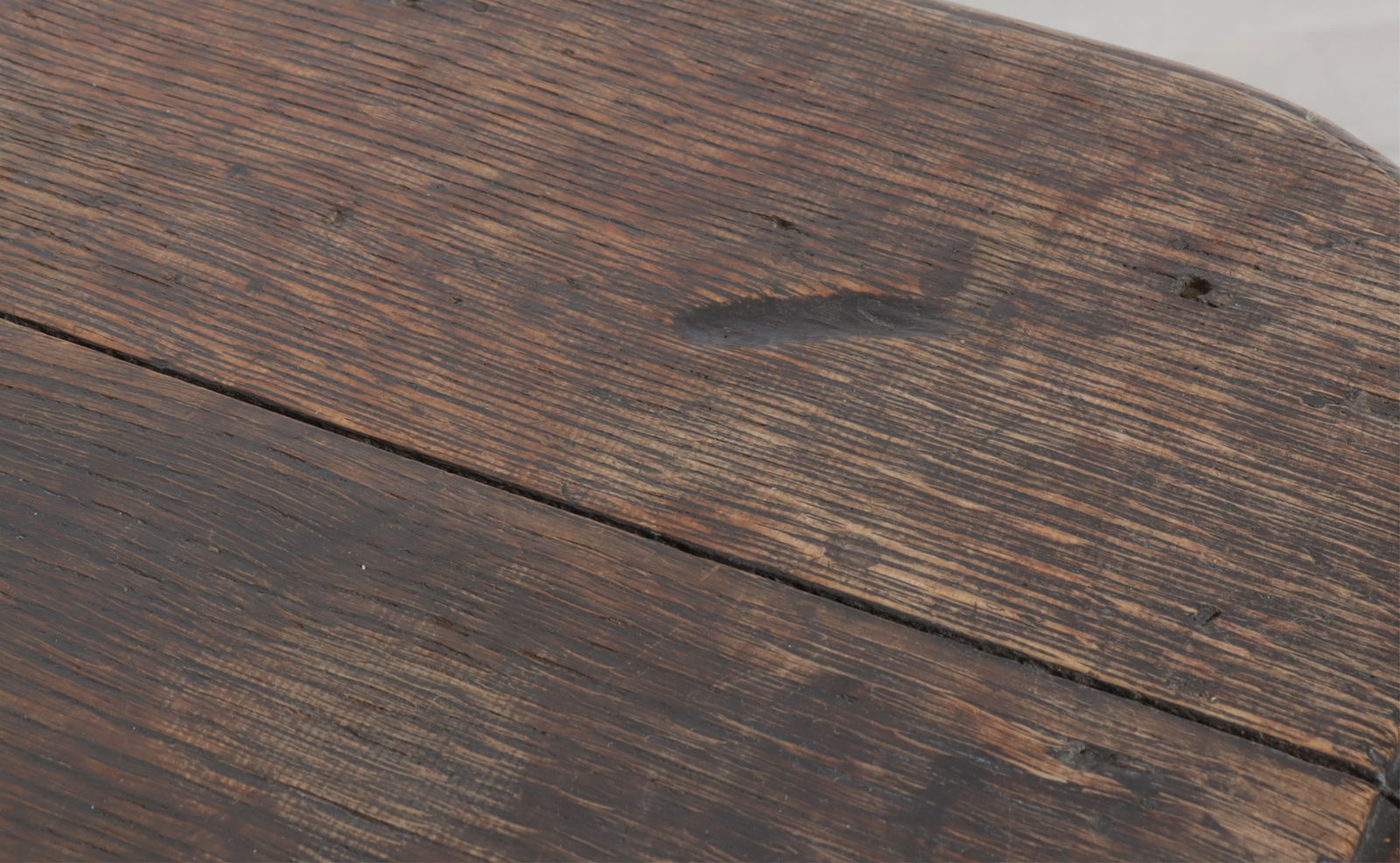 French Provincial Oak Commode - 11