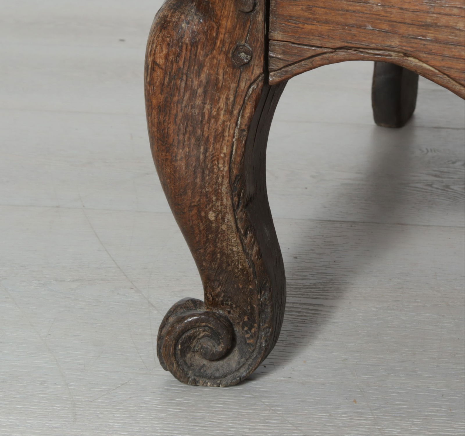 French Provincial Oak Commode - 7