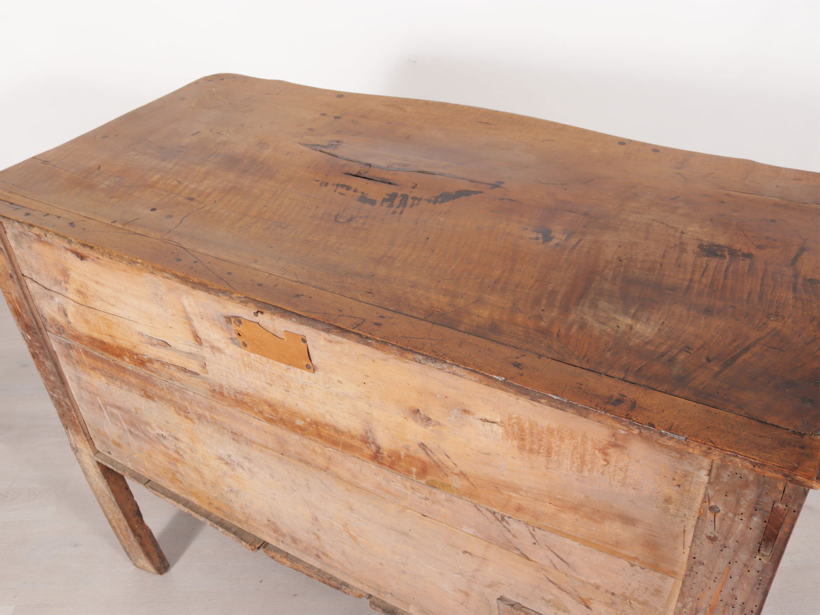 Louis XV Provincial Cherry Commode, 18th C. - 7