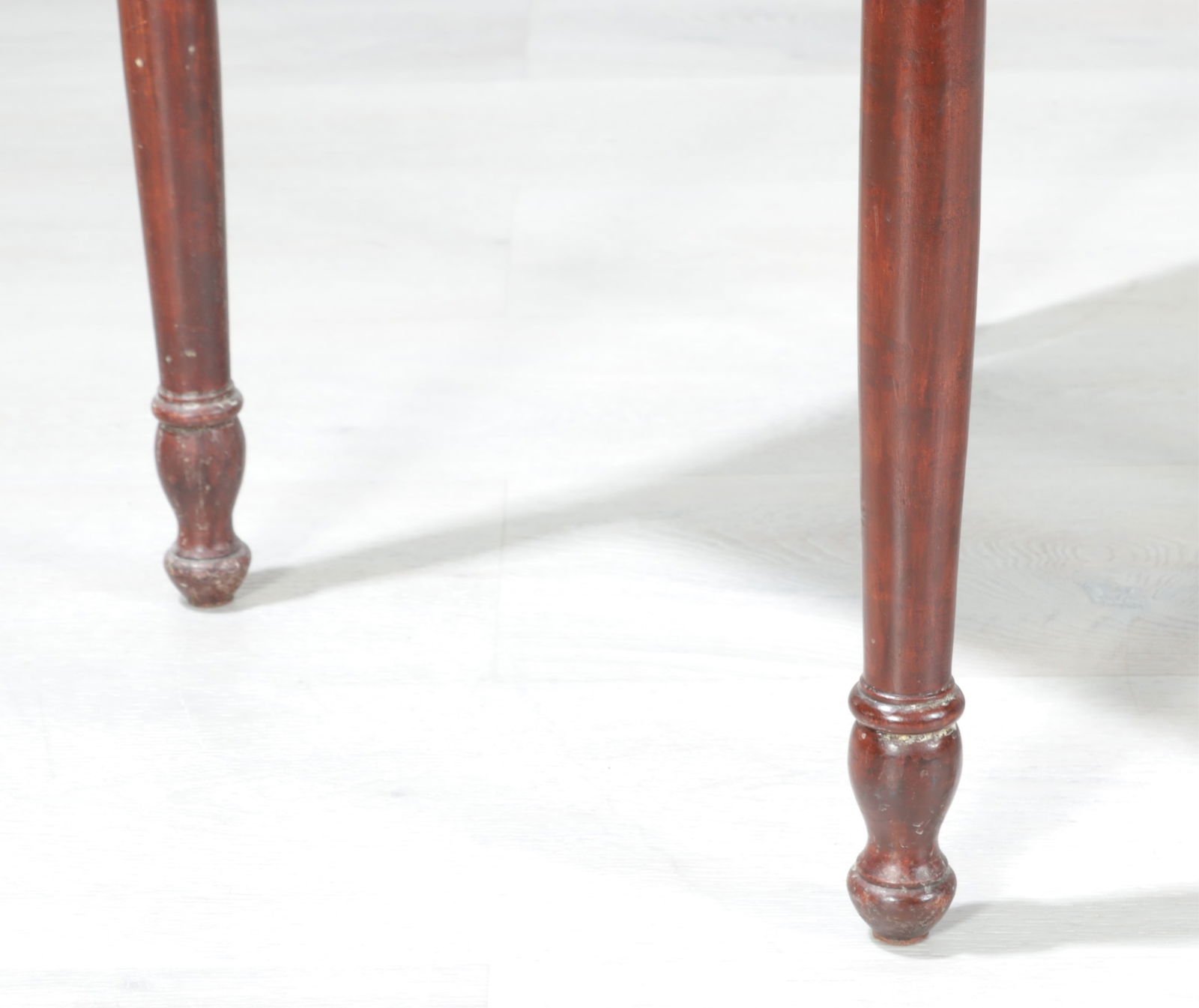 Classical Mahogany Side Table, 19th C. - 5