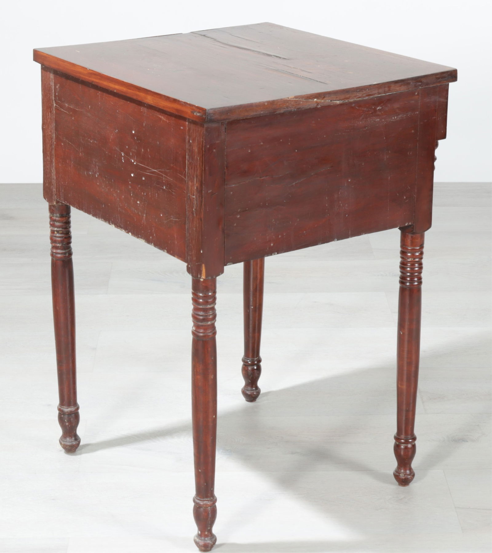 Classical Mahogany Side Table, 19th C. - 7