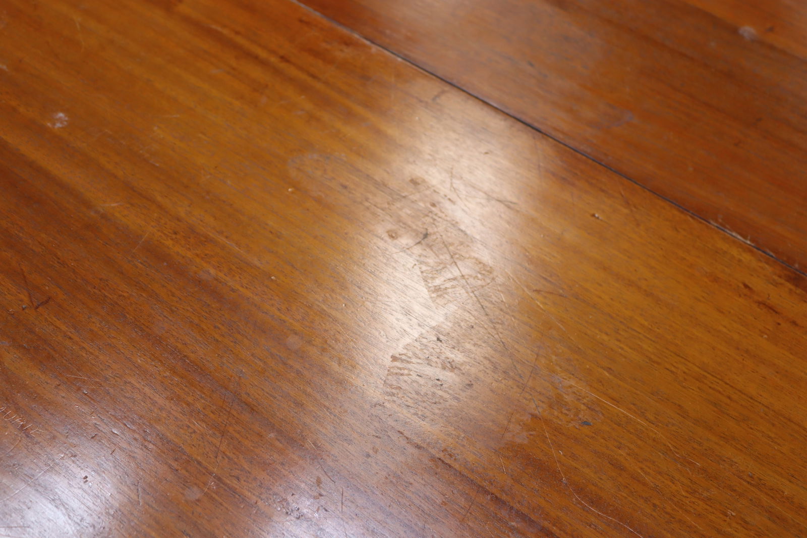 Classical Style Mahogany Coffee Table - 4