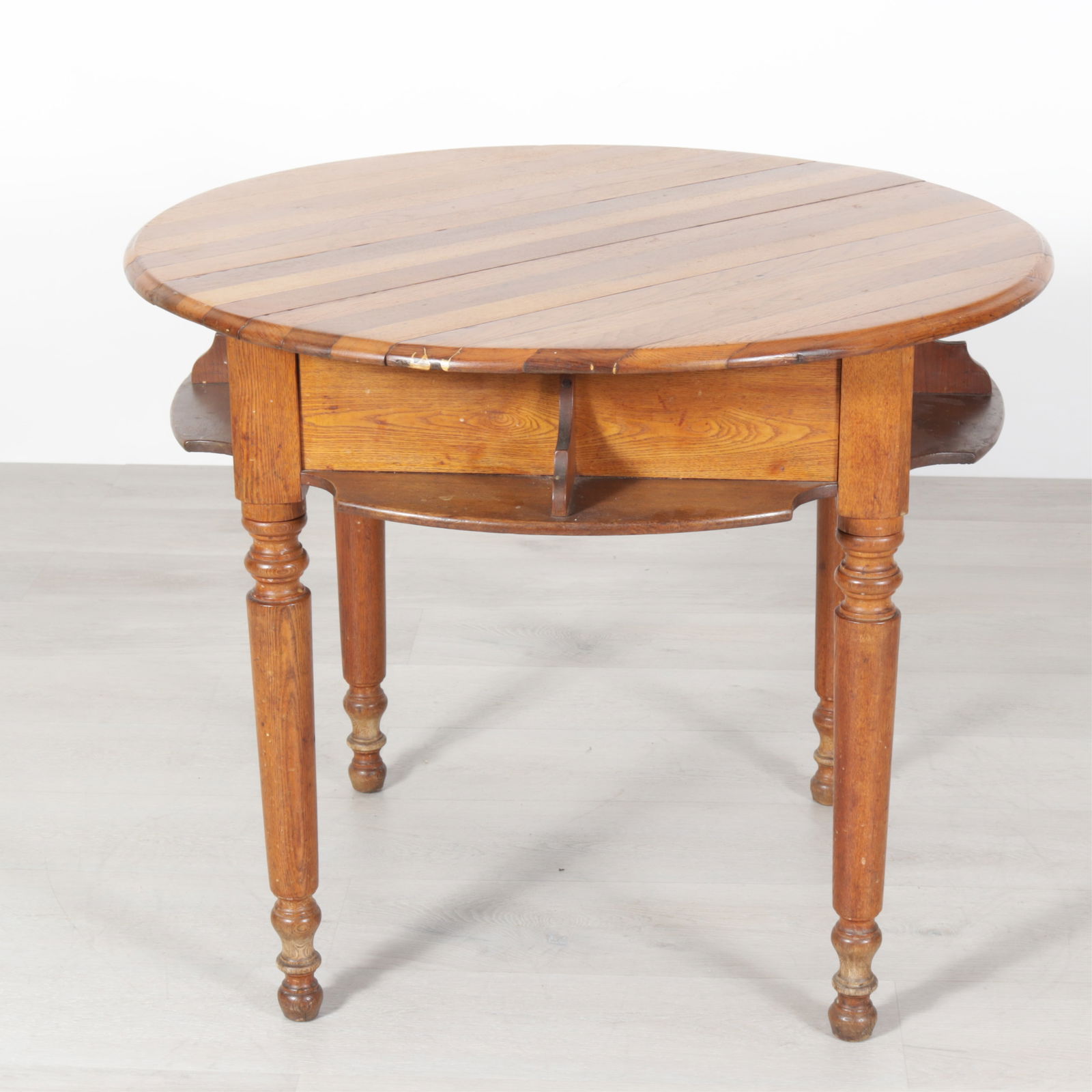 Country Oak Gaming Table (1 of 5)