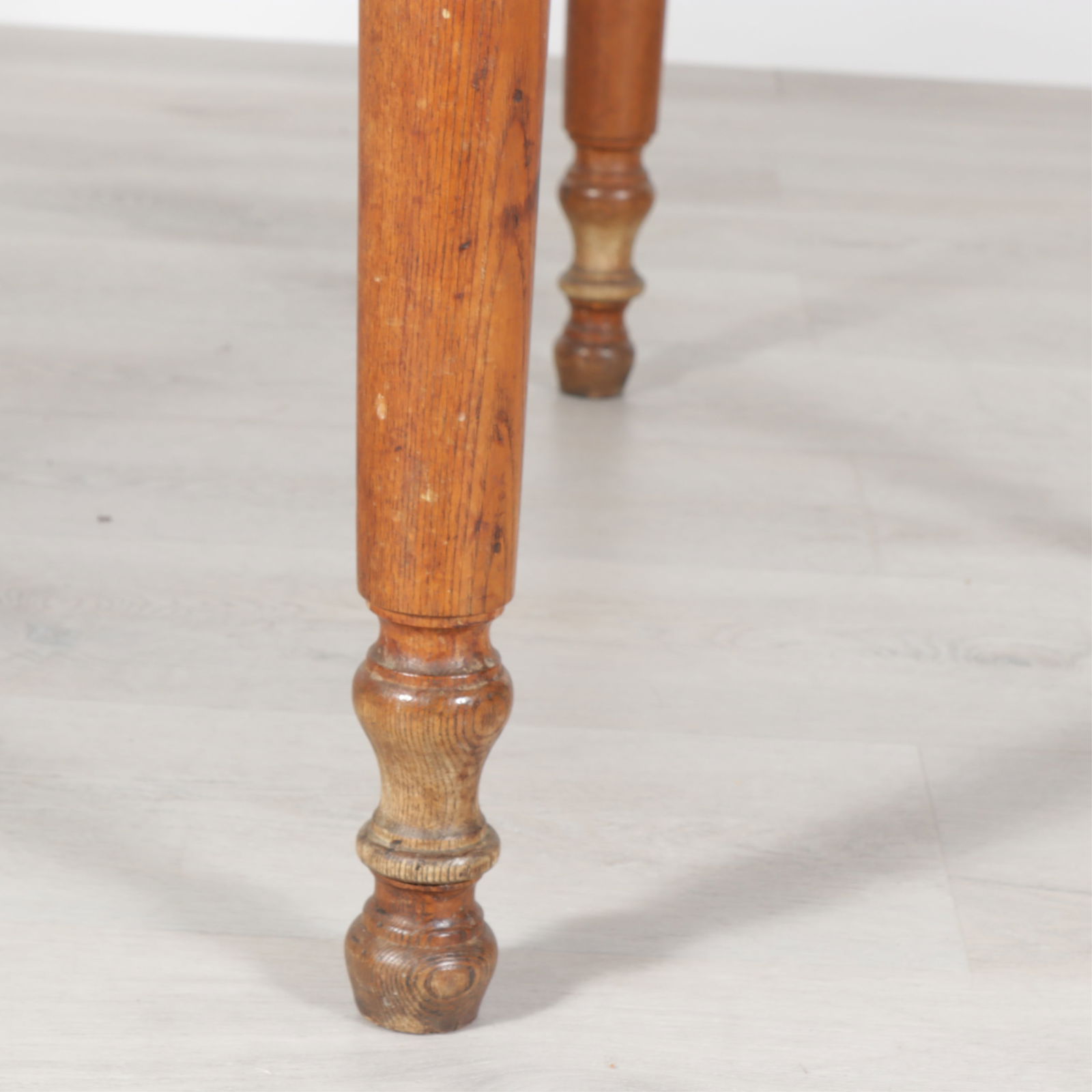 Country Oak Gaming Table - 3