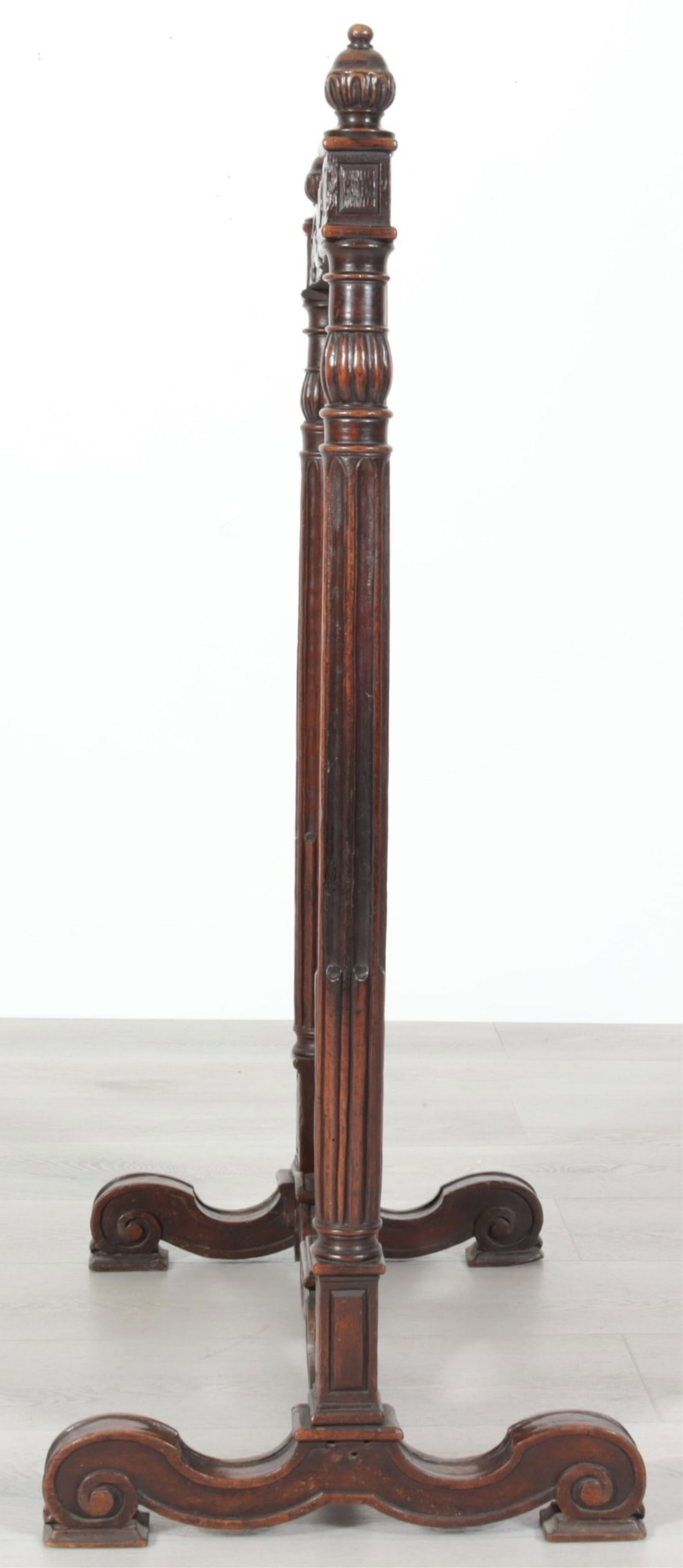 French Provincial Walnut Fire Screen, 19th C. - 2