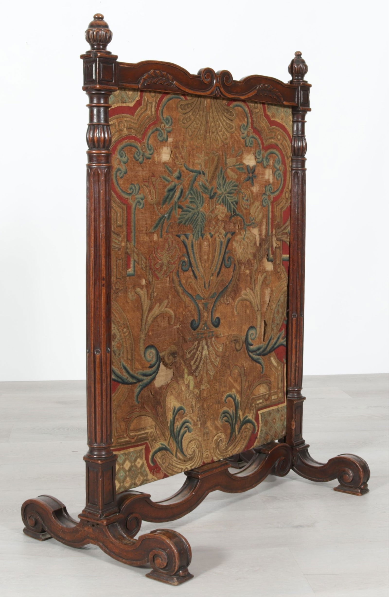 French Provincial Walnut Fire Screen, 19th C. - 3