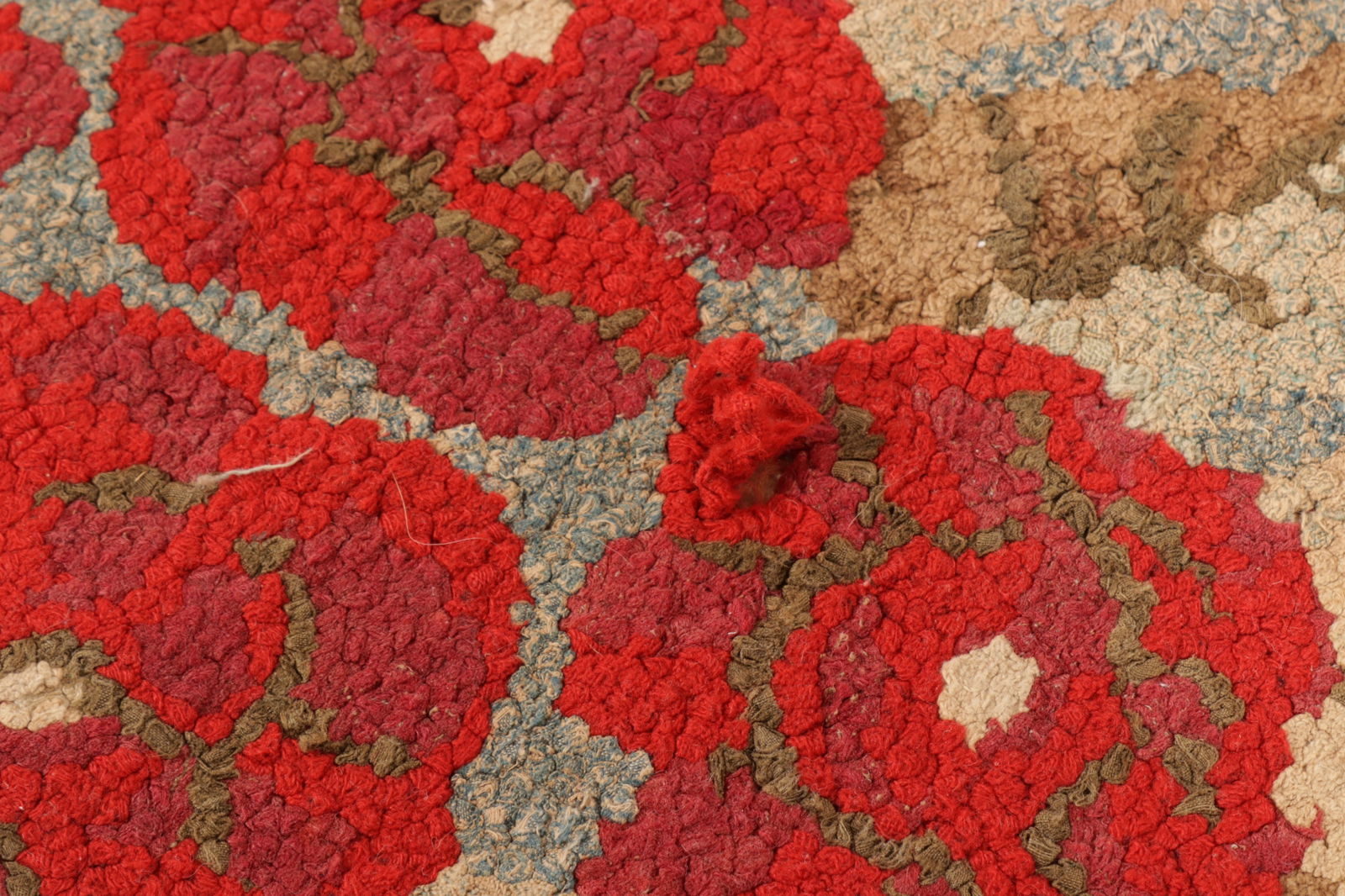 4 Floral Patterned Hook Rugs - 10