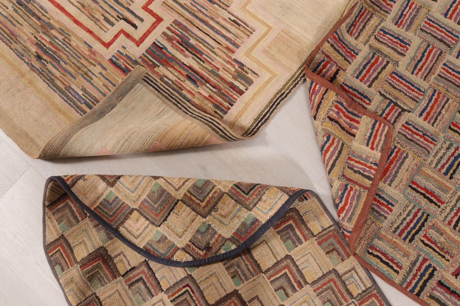 4 Geometric Patterned Hook Rugs - 12