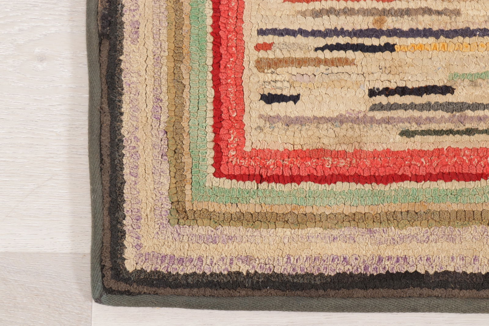 4 Geometric Patterned Hook Rugs - 4