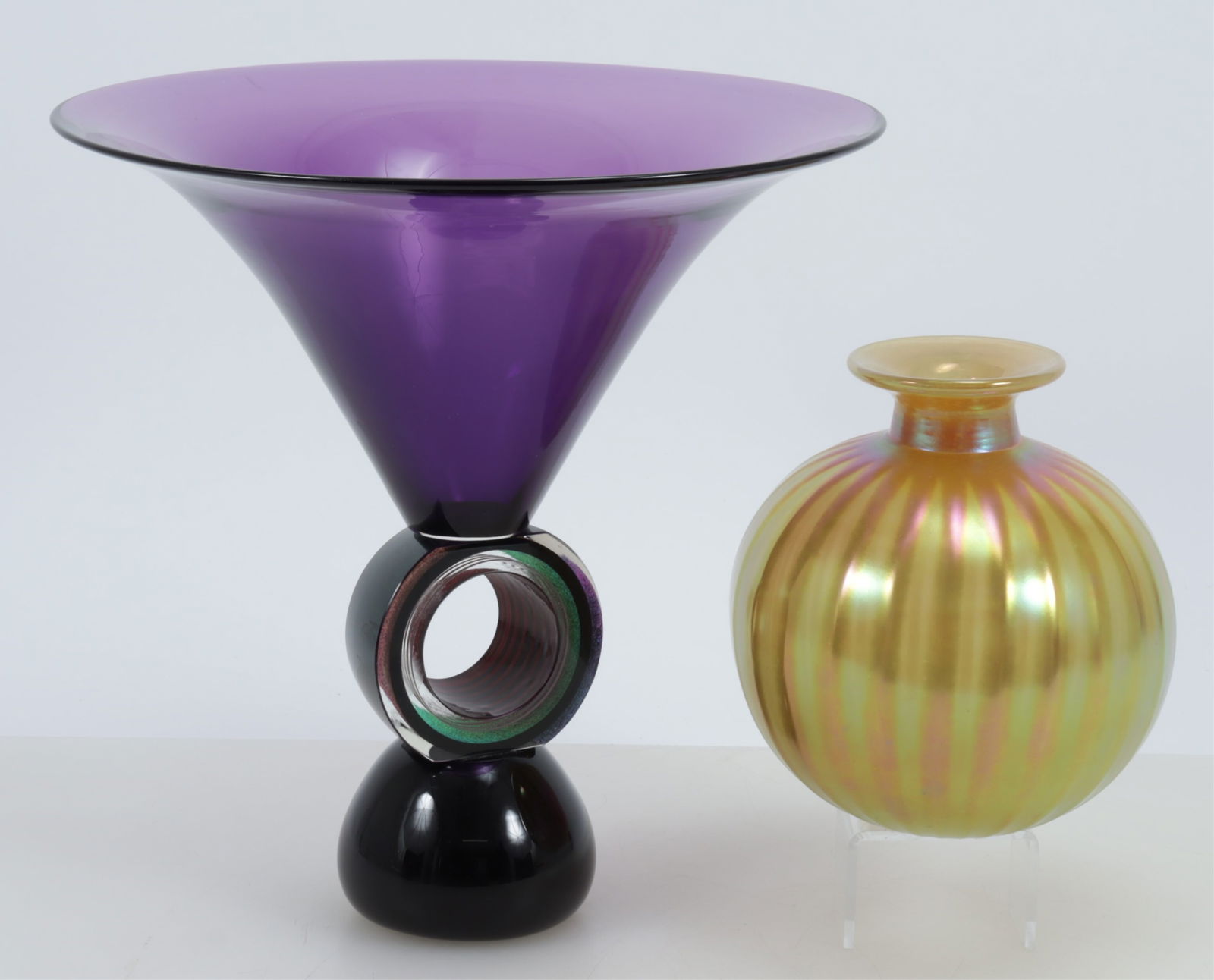 Correia Studio Art Glass Bowl & Vase: Correia Studio Art Glass Bowl & Vase, limited edition bowl dated 1998 149/800 Dimensions: 13.25" H x 12.5" Dia. 