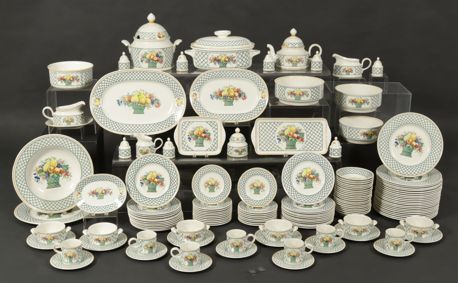 Villeroy & Boch 'Basket' Dinnerware, 163 pcs (1 of 8)