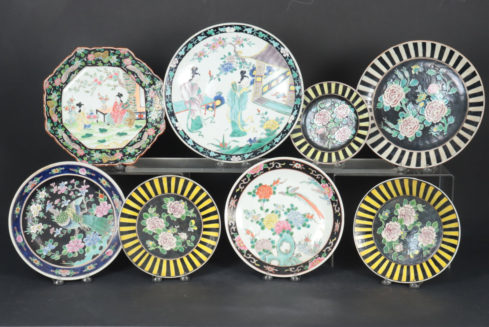 Chinese Porcelain Serving Plates (1 of 11)