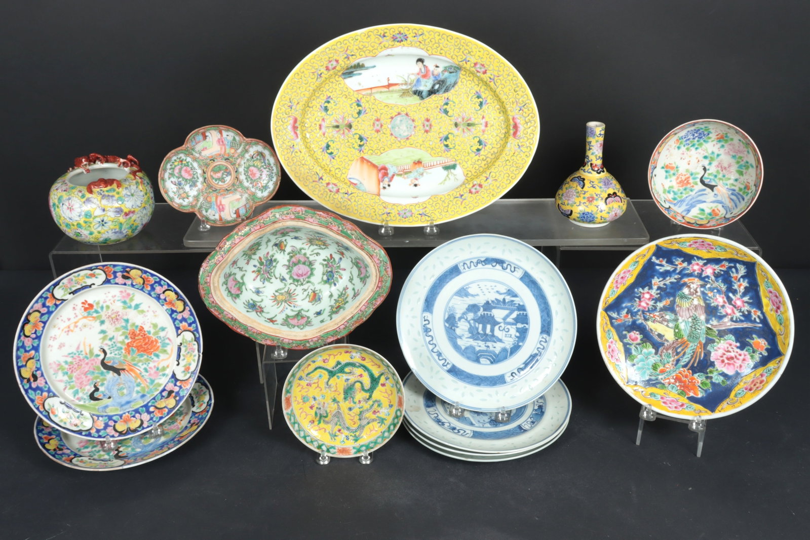 Chinese Porcelain Vases, Platters, Bowls, Plate (1 of 19)