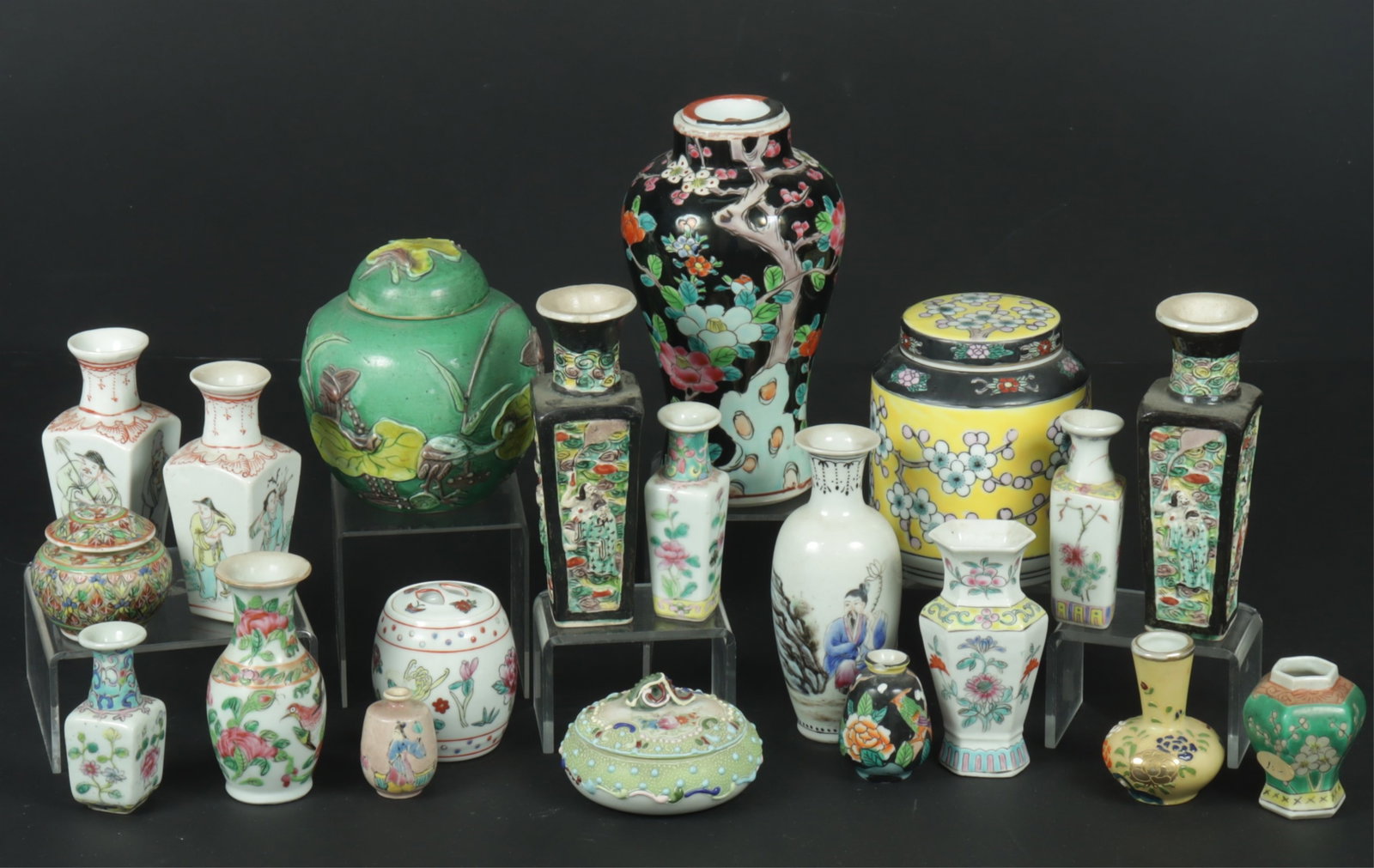 20 Chinese & Japanese Porcelain Vases & Jars: 20 Chinese & Japanese Porcelain Vases & Jars Dimensions: Largest 6.25" H Property from a Mount Vernon, NY estate.