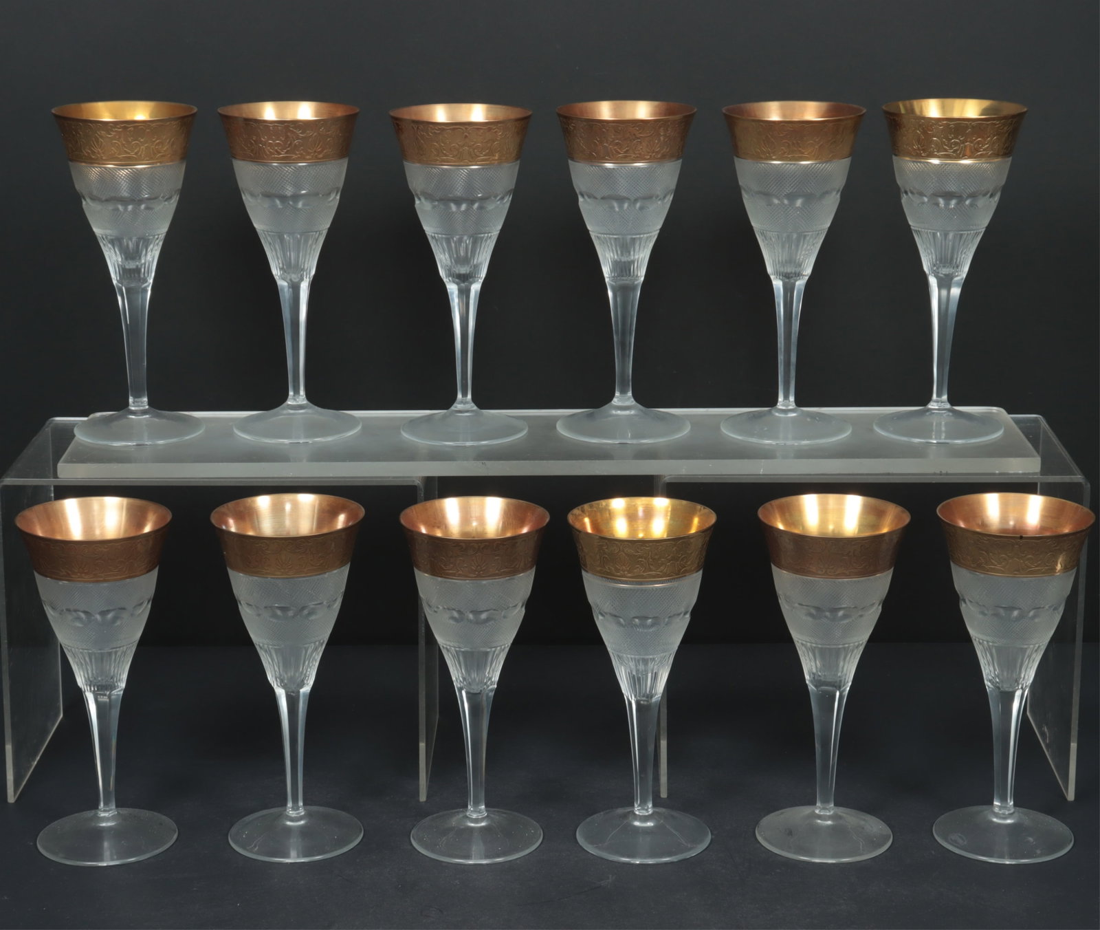 12 Moser Splendid Gilt Crystal Water Goblets (1 of 7)