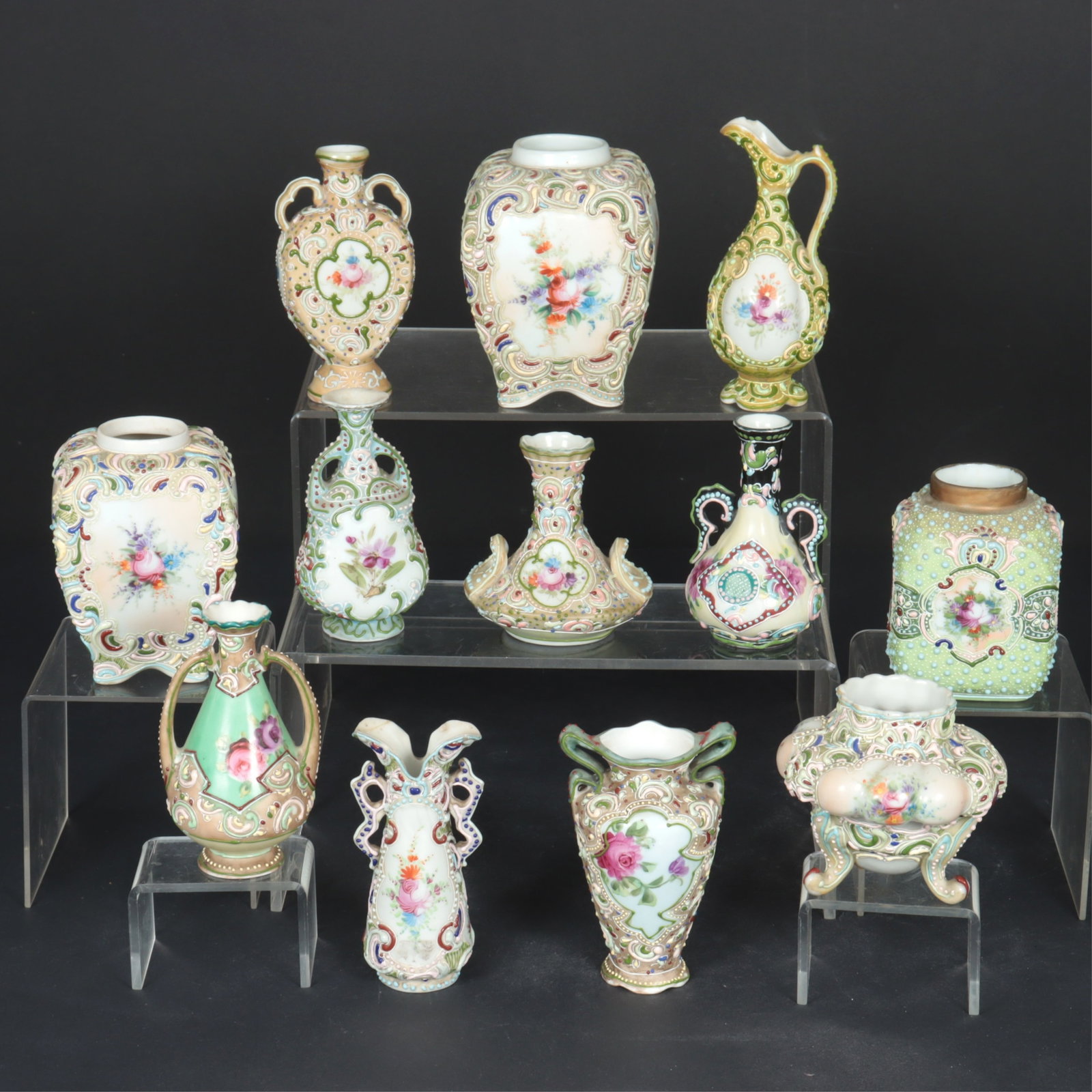 12 Small Moriage Satsuma Vases & Ewer: 12 Small Moriage Satsuma Vases & Ewer Dimensions: Largest 5.25" H Property from a Mount Vernon, NY estate.