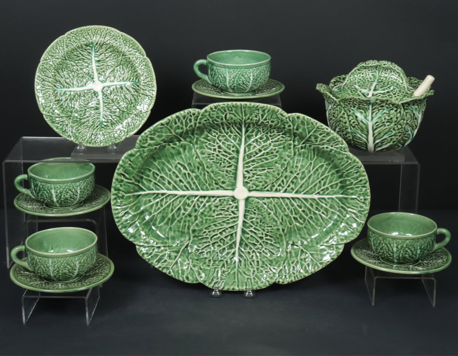 Bordallo Pinheiro Lettuce Soup Set (1 of 8)