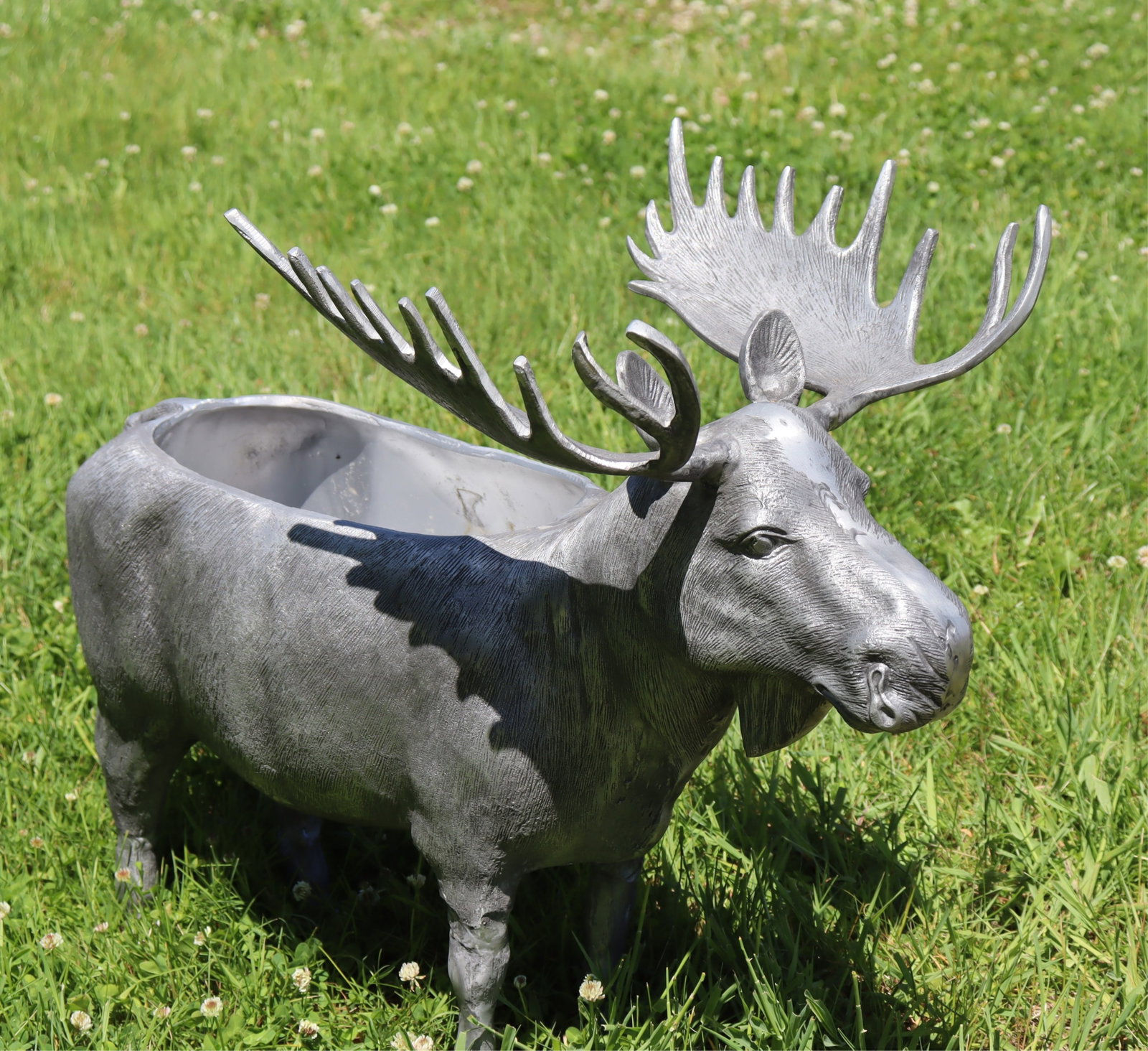 Cast Aluminum Moose Planter (1 of 7)