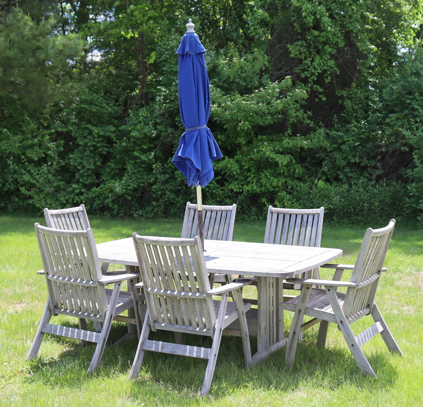 Jensen Leisure Teak Patio Table & Armchairs: Jensen Leisure Teak Patio Table & 6 Armchairs Dimensions: Table 28" H x 42.75" W x 74" L