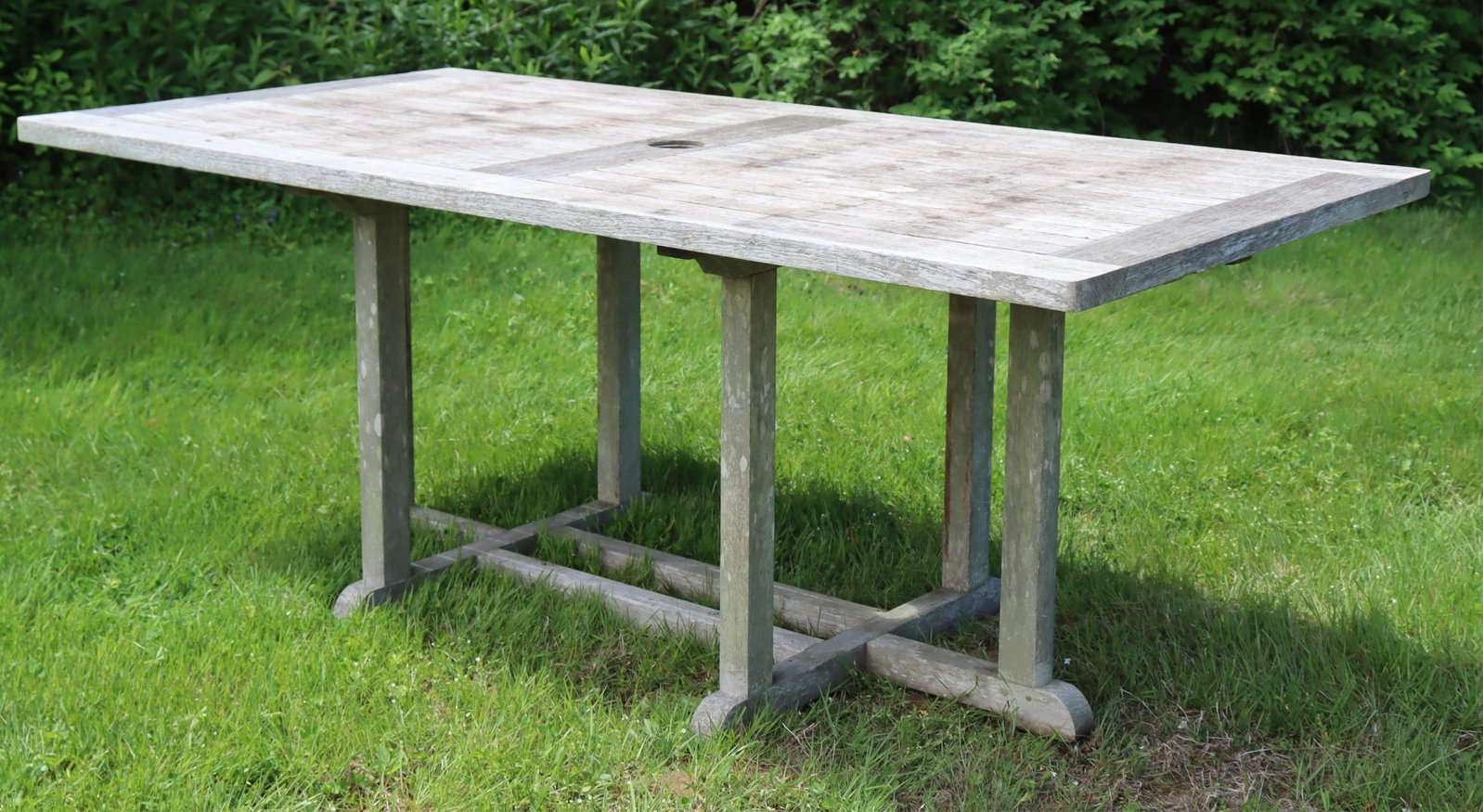 Gloster Style Teak Patio Table (1 of 6)