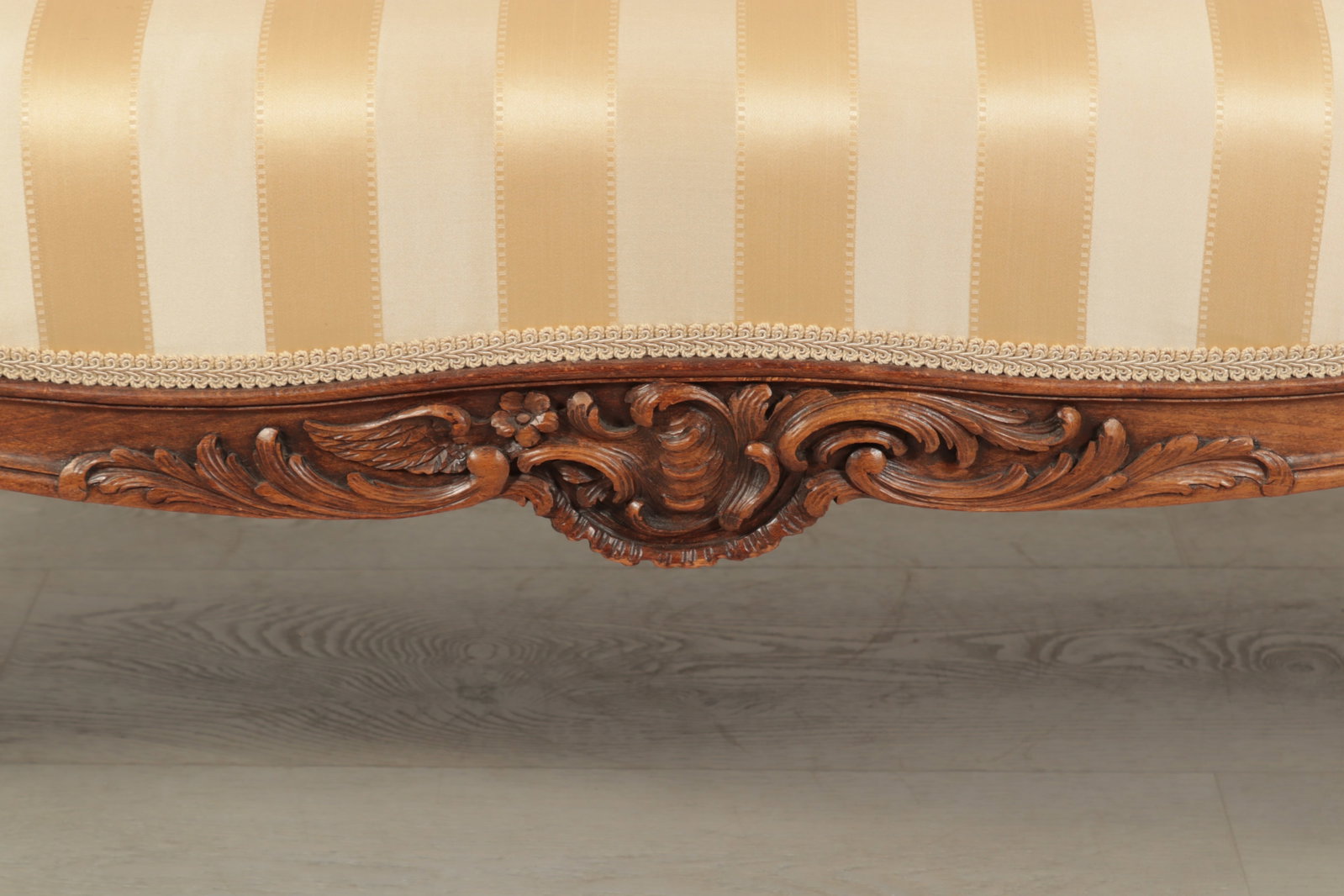Louis XV Style Settee - 4