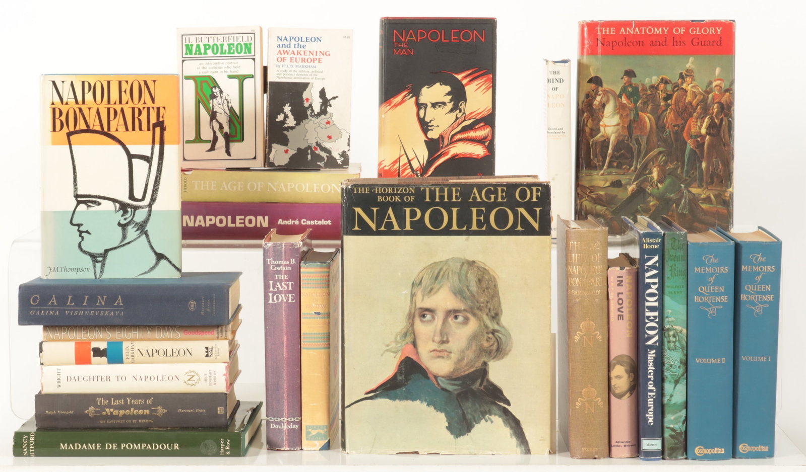 Modern Napoleon History & Biographies: A combined lot of modern reading copies and late 20th-century histories. Comprises the following 23 volumes: Felix Markham - Napoleon and the Awakening of Europe; Herbert Butterfield - Napoleon; Thoma