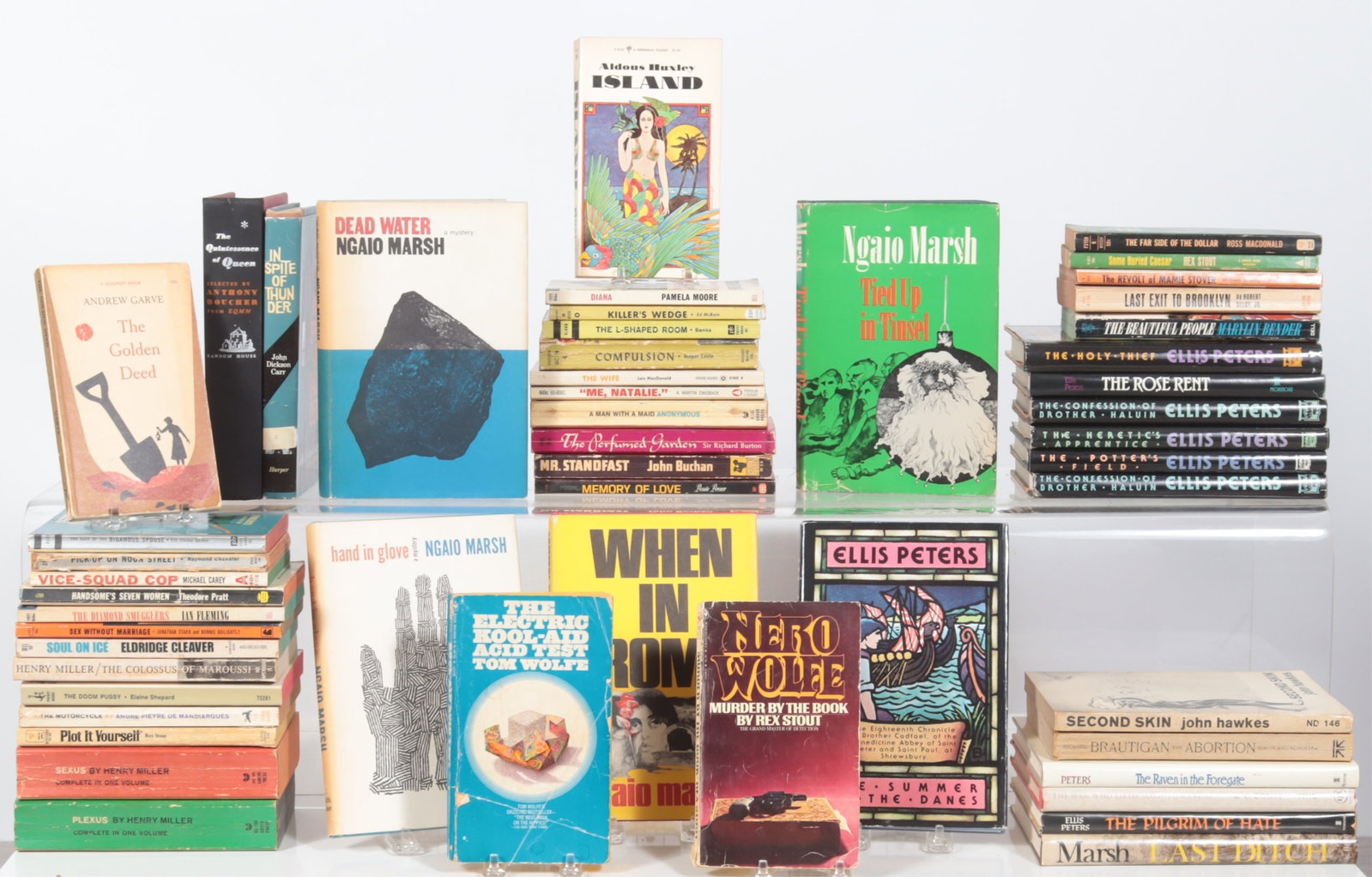 Group of Vintage Detective Fiction (1 of 11)