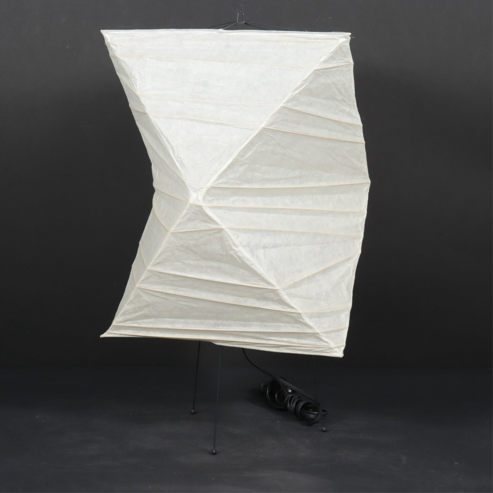 Isamu Noguchi Akari 26N Table Lamp (1 of 5)