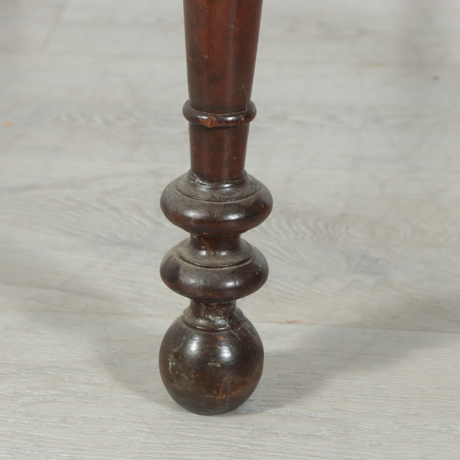 Classical Cherry Dropleaf Table, 19th C. - 5