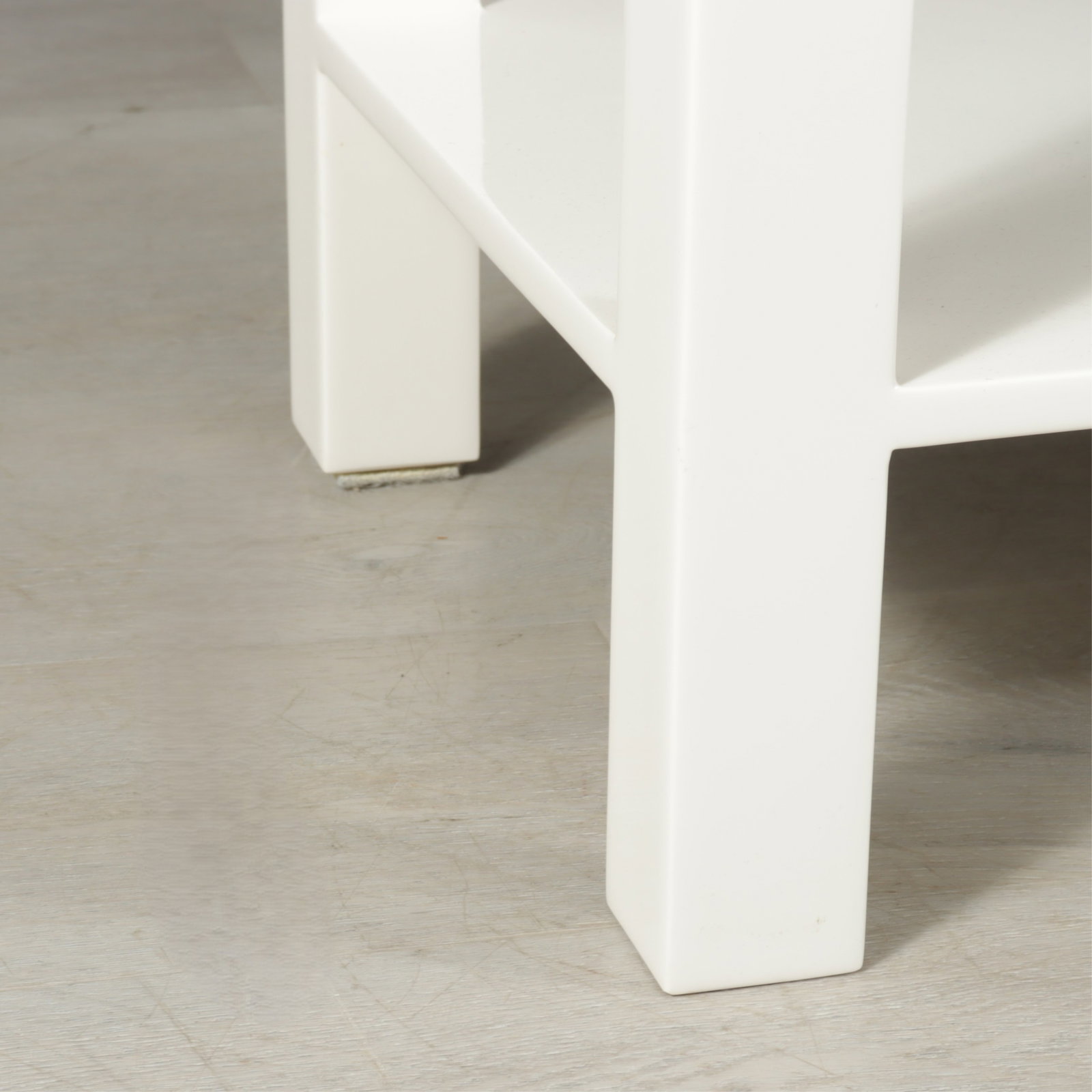 White Lacquer Side Table - 6