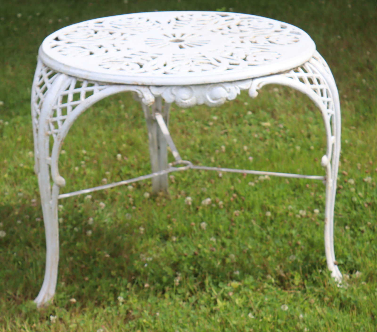 Cast Iron Garden Table (1 of 4)